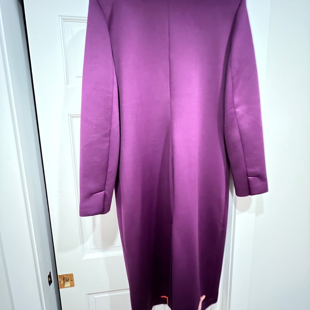 Mid length light weight coat